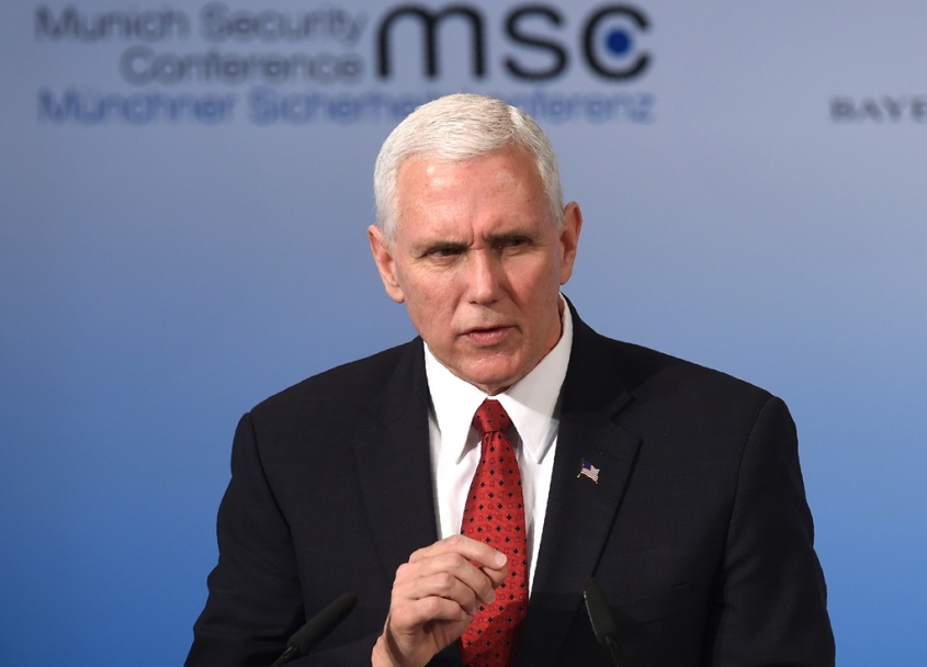 Pence reitera el compromiso de EE. UU. con la OTAN y Europa pero pide una mayor inversión en defensa