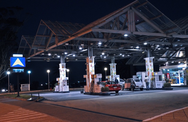 Resultado de imagen para Uruguay: se agravó desabastecimiento de combustible
