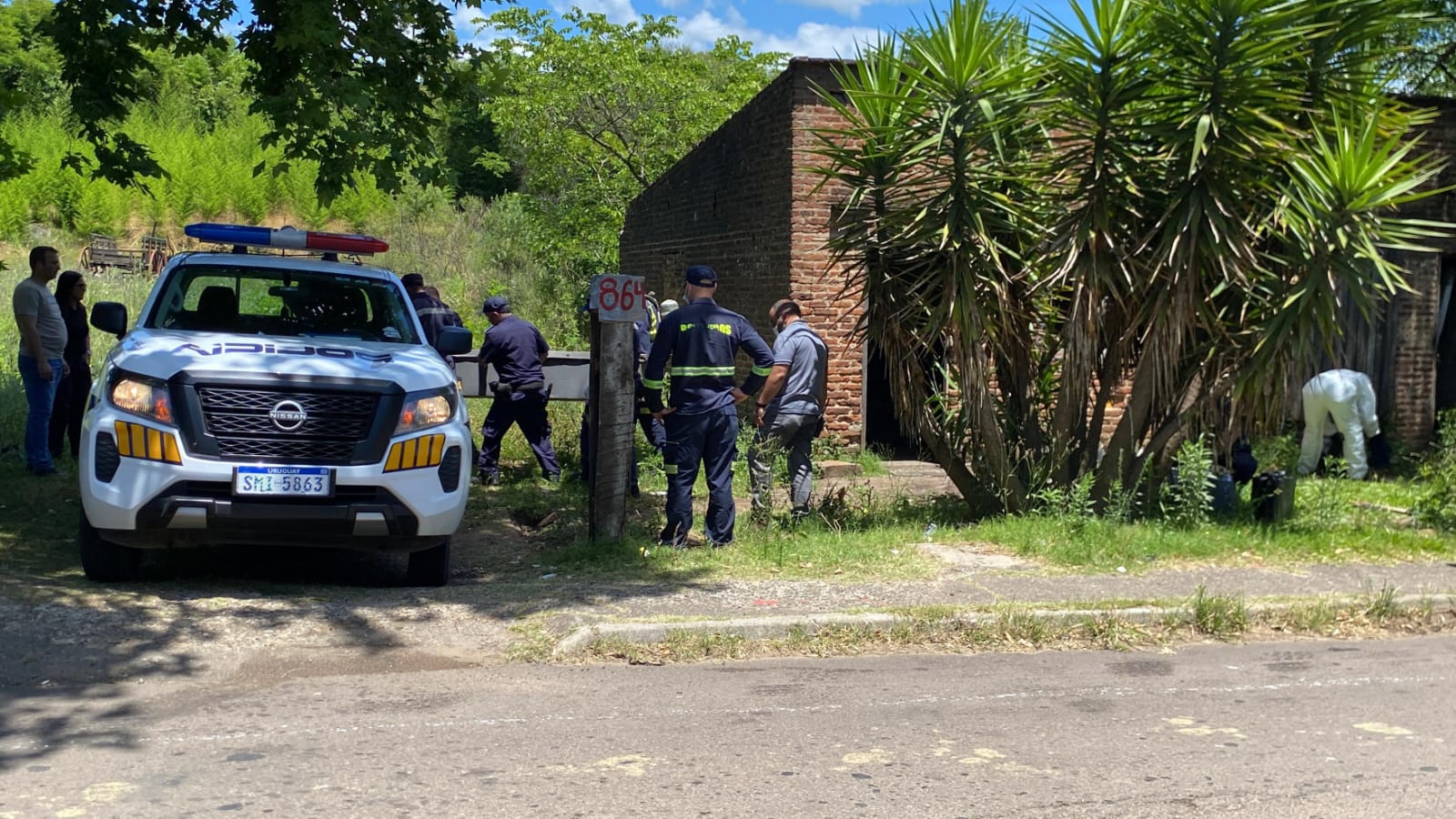 Un hombre de 22 años fue encontrado sin vida enterrado en el living de ...