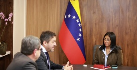 Delcy Rodr�guez se re�ne con una petrolera espa�ola y otra francesa tras la aprobaci�n de la ley de hidrocarburos