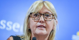 Yamand� Orsi firm� un decreto que fija tiempos de espera �claros y exigibles�, inform� Cristina Lustermerg