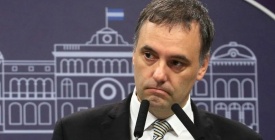 Argentina: el Gobierno pierde apoyo tras las nuevas explicaciones del jefe de Gabinete, Manuel Adorni 
