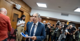 "No tiene autoridad moral" y "bajarse del pedestal de la superioridad", dijo Robert Silva sobre el Gobierno y Frente Amplio