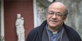 Empez� a montarse el escenario donde el papa Le�n XIV celebrar� una misa en el parque sanducero Par�s Londres