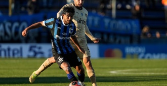 Contina la polmica por el gol anulado a Pearol	