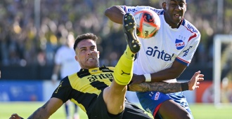 Pearol y Nacional empataron 2 a 2 por la primera final del campeonato uruguayo