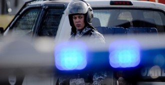 Polica y asaltante murieron en playa del Cerro