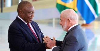 Lula advierte que Brasil y Sud�frica deben "preparar sus defensas" porque pueden ser "invadidos"