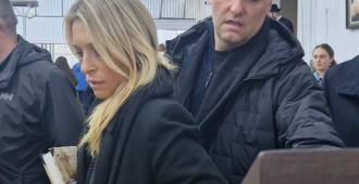 Argentina: esc�ndalo por viaje de esposa del jefe de Gabinete con comitiva presidencial