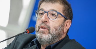 Fernando Pereira present� la experiencia el �FA te escucha� y realiz� una autocr�tica sobre la izquierda latinoamericana durante cumbre progresista internacional 