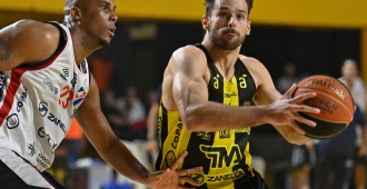 Incidentes y heridos en cl�sico de b�squet 