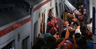 Al menos 14 muertos y m�s de 80 heridos es el saldo de un choque entre dos trenes en Indonesia