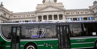 Argentina: nuevo incremento en boletos de colectivos y trenes