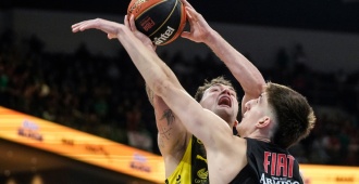 B�squet: Pe�arol derrot� a Aguada 99 a 82