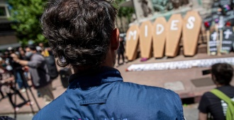 Trabajadores tercerizados del Mides denuncian que siguen sin cobrar su sueldo correspondiente a julio y que hay 500 trabajadores en esa situaci�n