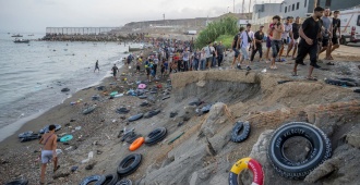 Comienzan a retornar voluntariamente a Marruecos los migrantes que ingresaron a Ceuta en Espa�a