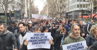 Argentina: se lleva a cabo un paro docente