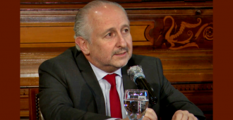 El ministro Da Silveira orden una investigacin administrativa tras detectarse mucho desorden y despilfarro en los Centros MEC 