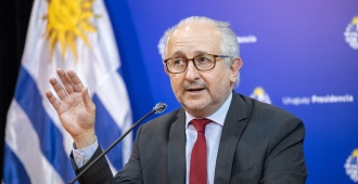 El ministro de Educacin afirm que los sindicatos nuevamente muestran insensibilidad hacia los alumnos y sus familias con el anuncio de ms paros  