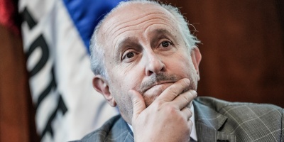 Estudiantes que participaron del �parlamento juvenil� plantearon a las autoridades trabajar m�s en educaci�n sexual, c�vica e inclusi�n en la ense�anza 