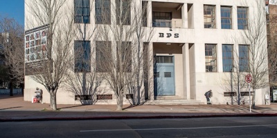 Trabajadores del BPS realizaron este mi�rcoles un paro parcial, de 15 a 17 horas, con concentraci�n en la Plaza del Edificio Sede