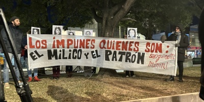 Plenaria, Memoria y Justicia hizo un �escrache� frente a las casas de Manini y Sanguinetti