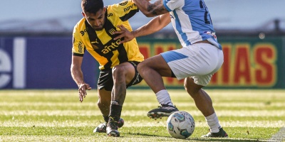 Por la primera fecha del Torneo Clausura La Luz le gan 1-0 a Wanderers en el Viera.