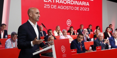 La FIFA suspende con carcter provisional a Luis Rubiales "de toda actividad"