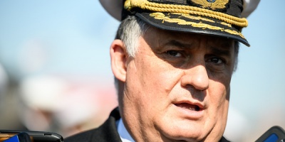 Almirante Jorge Wilson defendi� la compra de buques oce�nicos