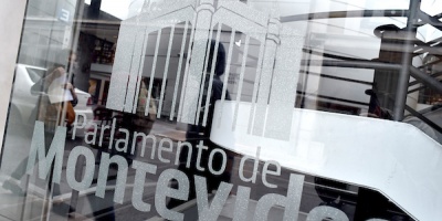 Cruce por presupuesto con criticas que van y vienen