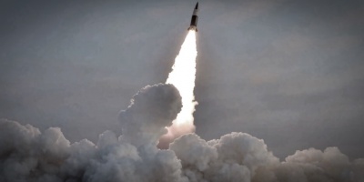 Corea del Norte lanza dos misiles bal�sticos hacia el mar de Jap�n