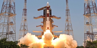 India lanza una sonda solar apenas unos d�as despu�s de su exitoso alunizaje