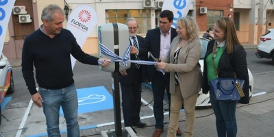 UTE y la Intendencia de Florida inauguraron 2 nuevos puntos de carga para veh�culos el�ctricos