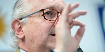 Pablo Da Silveira explic� lo que dijo sobre los docentes y la filosof�a fue un �lapsus linguae� (error al decir)