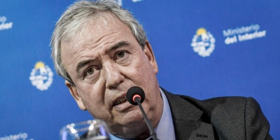 El ministro del Interior dijo que hay otro peligroso narcotraficante con tobillera y pidi� a la justicia que revea la medida