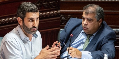 Desde Frente Amplio acusan al Partido Nacional  de colocar gente a dedo en la CARU y los blancos responden