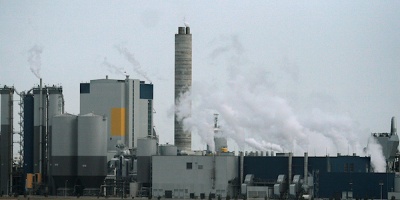 El Ministerio de Ambiente, sancionar� a la empresa UPM  en m�s 1,5 millones de pesos  por el vertido de soda c�ustica en una ca�ada