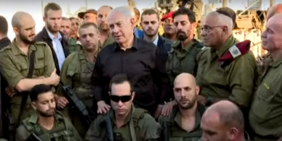 Netanyahu visita por primera vez los kibutz de Beeri y Kfar Azza en medio de alertas en Ben Gurion