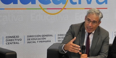 Silva pidi� a los alumnos que concurran a clase pese a medidas gremiales