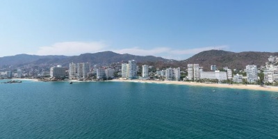 El hurac�n 'Otis' toca tierra en M�xico con vientos de 270 kil�metros por hora