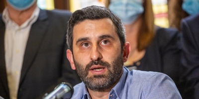 Proponen eventual soluci�n para miles de trabajadores que quedaron fuera de la ex Casa de Galicia