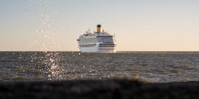 Temporada de cruceros se inici� con la llegada de un barco de "ultra lujo"