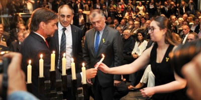 Lacalle Pou asisti� a la conmemoraci�n del 85� aniversario de la Noche de los Cristales Rotos