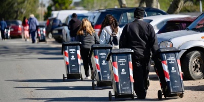 En Canelones, en cada lugar que se entrega equipamiento para clasificar los residuos, se arma un grupo de WhatsApp