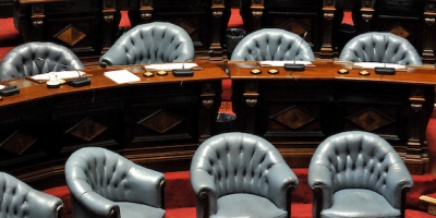 Se suspendi� la votaci�n de las venias 