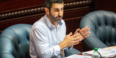 Caggiani sobre Milei: decir que el Mercosur es un estorbo "es una linda frase pero aplicarla es otra cosa" 