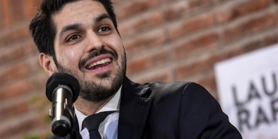 Andr�s Ojeda lanza su precandidatura a la Presidencia por el Partido Colorado