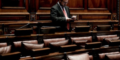 Diputado Schipani plantea citar a las autoridades de la Udelar al Parlamento por proselitismo