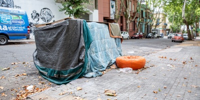 Los vecinos del Cord�n manifiestan que la zona est� invadida por personas en situaci�n de calle y la �situaci�n es insostenible�