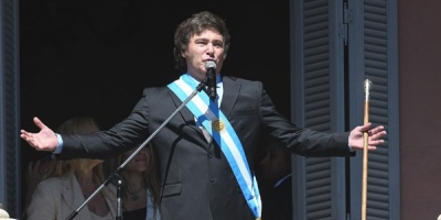 Javier Milei jura su cargo como presidente de Argentina